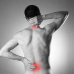 Rücken- und Nackenschmerzen können die unterschiedlichsten Ursachen haben. Nicht immer werden Sie von der falschen Matratze ausgelöst, doch meistens können sie durch die richtige orthopädische Matratze gelindert werden.