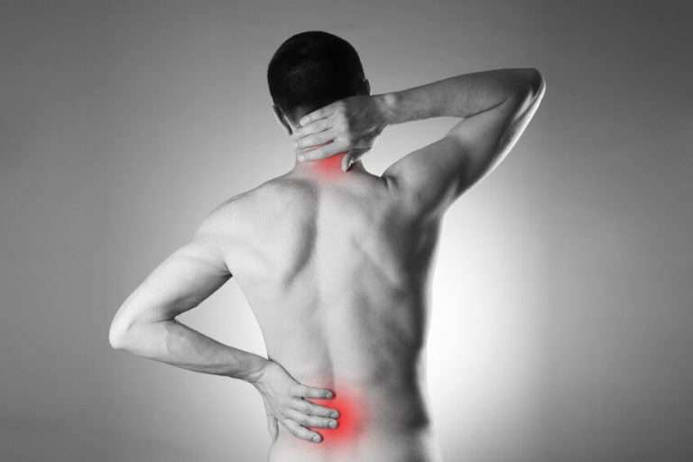 Rücken- und Nackenschmerzen können die unterschiedlichsten Ursachen haben. Häufig werden Sie von der falschen Haltung ausgelöst. Meistens können sie durch einen elektrisch höhenverstellbaren Schreibtisch gelindert werden.